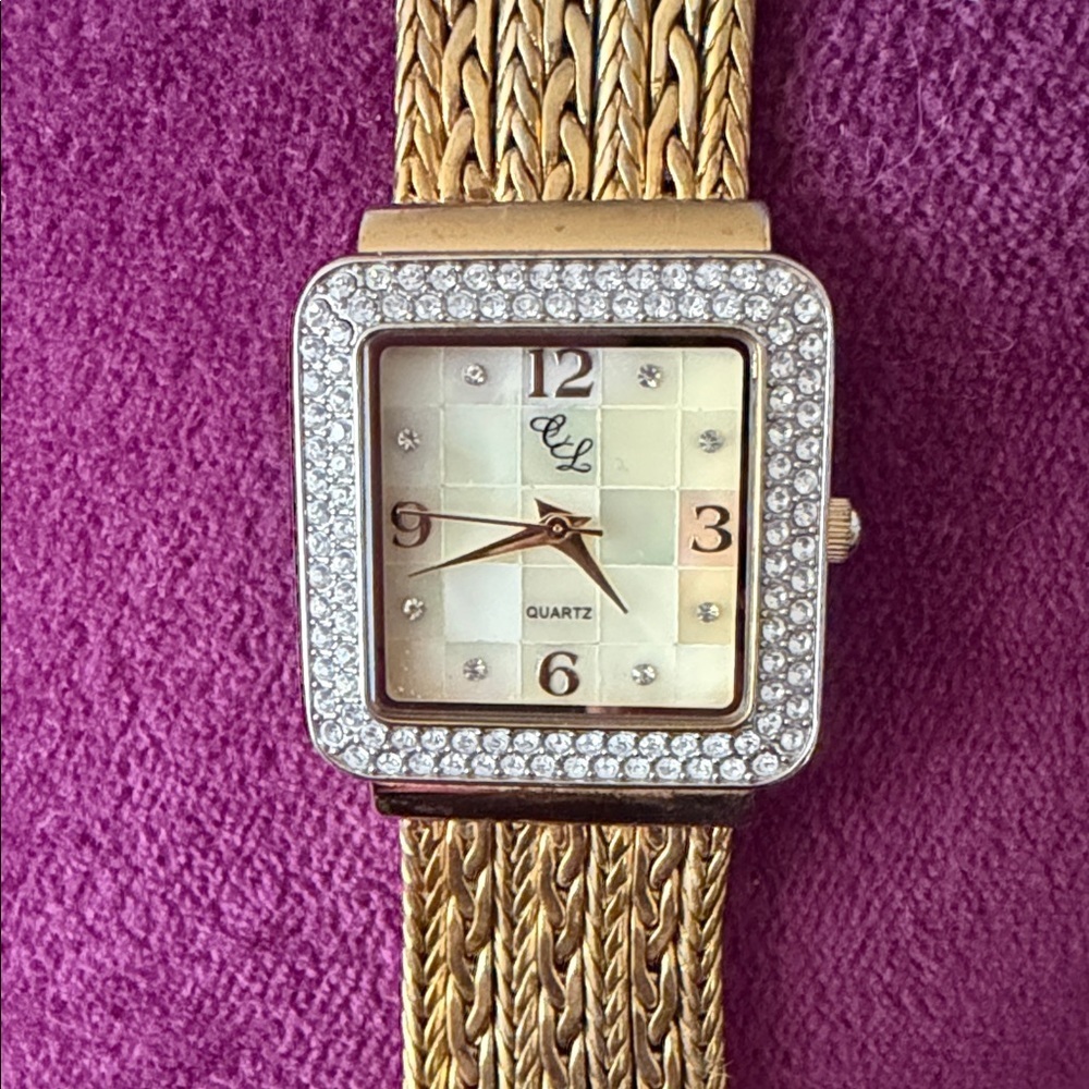 Coleen Lopez Elegant Gold Women's Watch with Crystal Accents